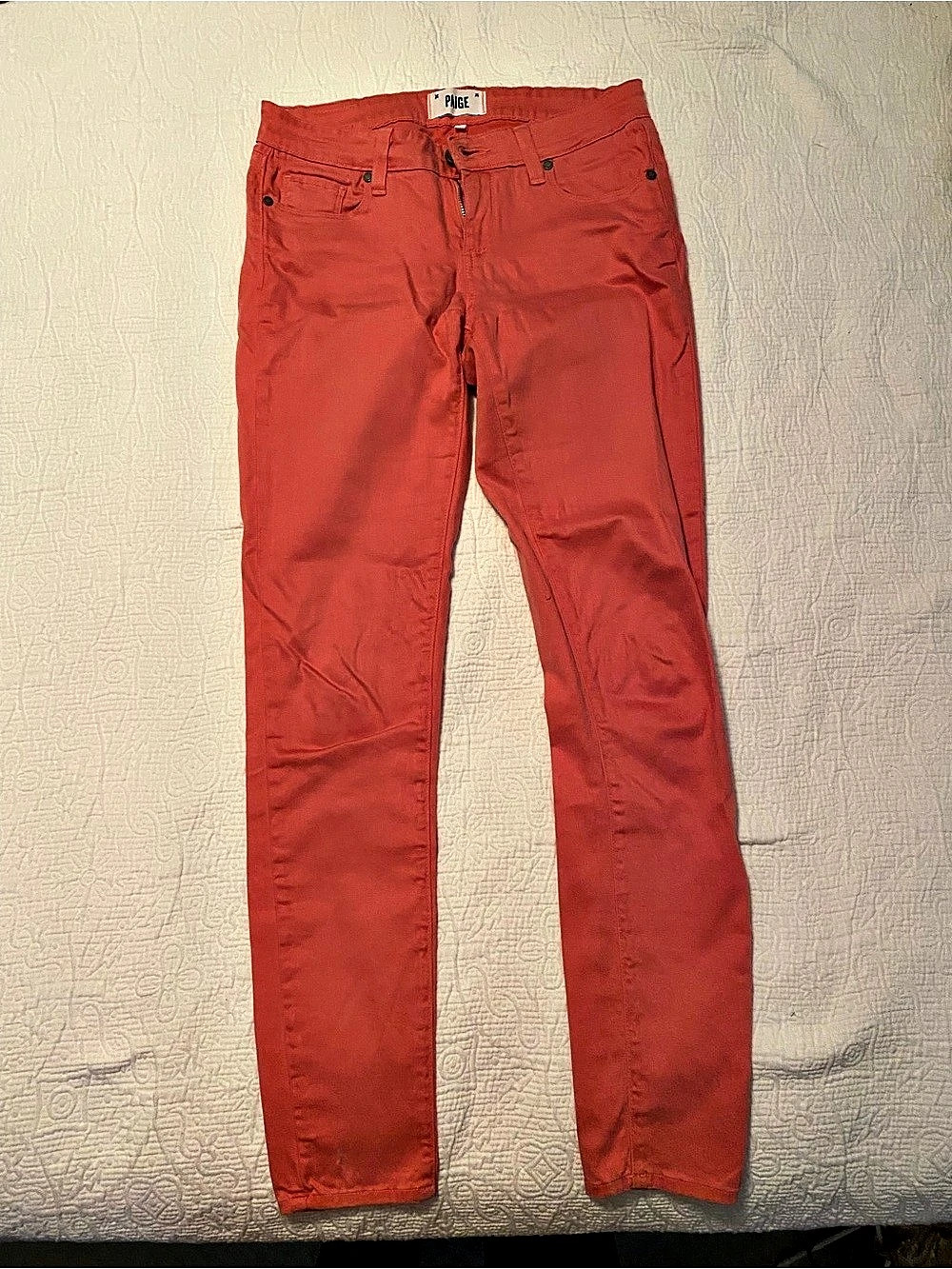 Paige Skinny Jeans in Coral. Size 26